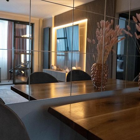 Cosy 2 Rooms Apartment In The Center Of The City Bukarest Eksteriør billede