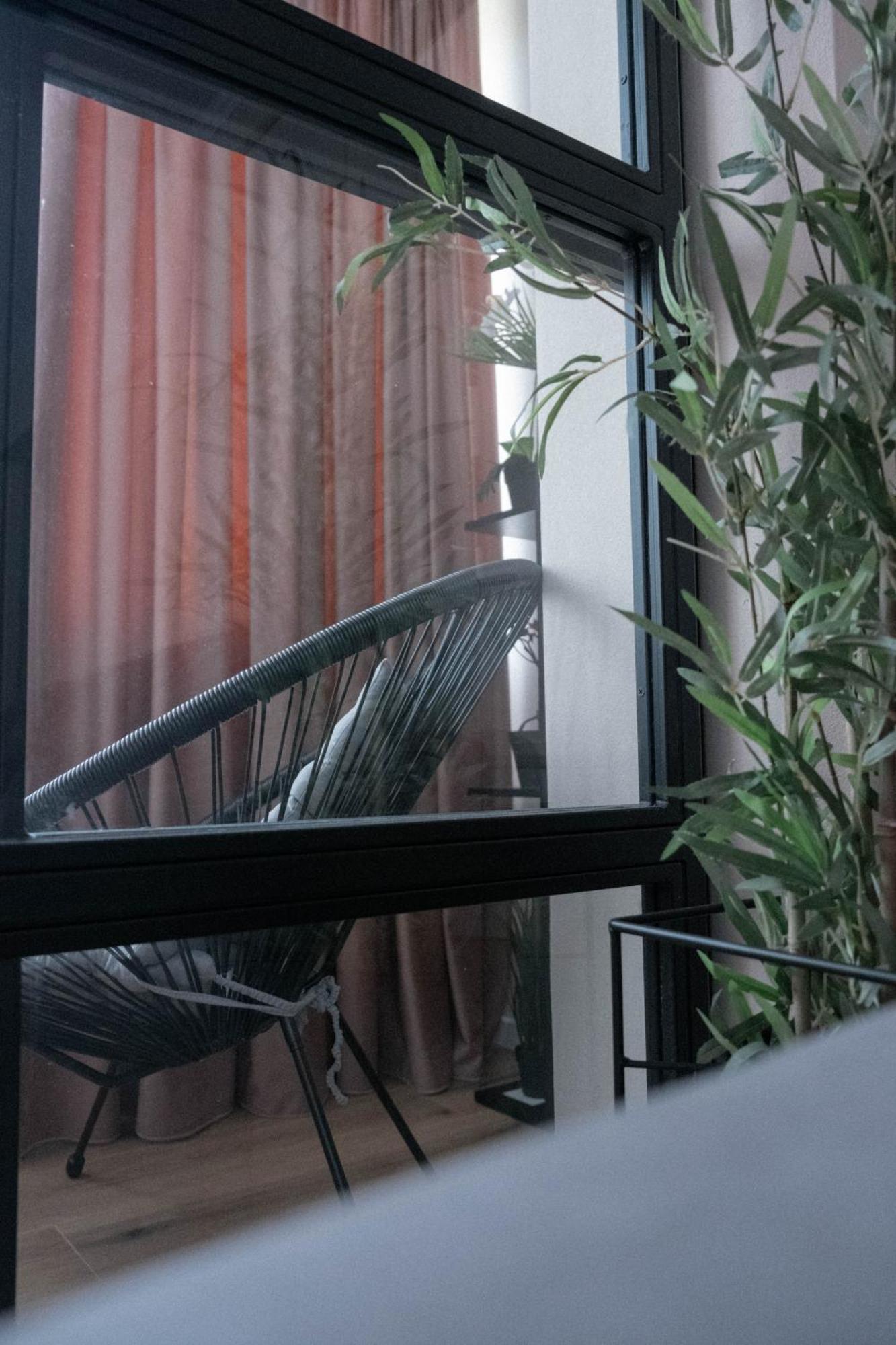 Cosy 2 Rooms Apartment In The Center Of The City Bukarest Eksteriør billede